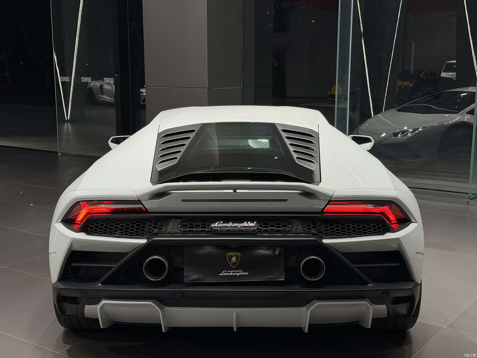 Lamborghini Huracán, 2021 10