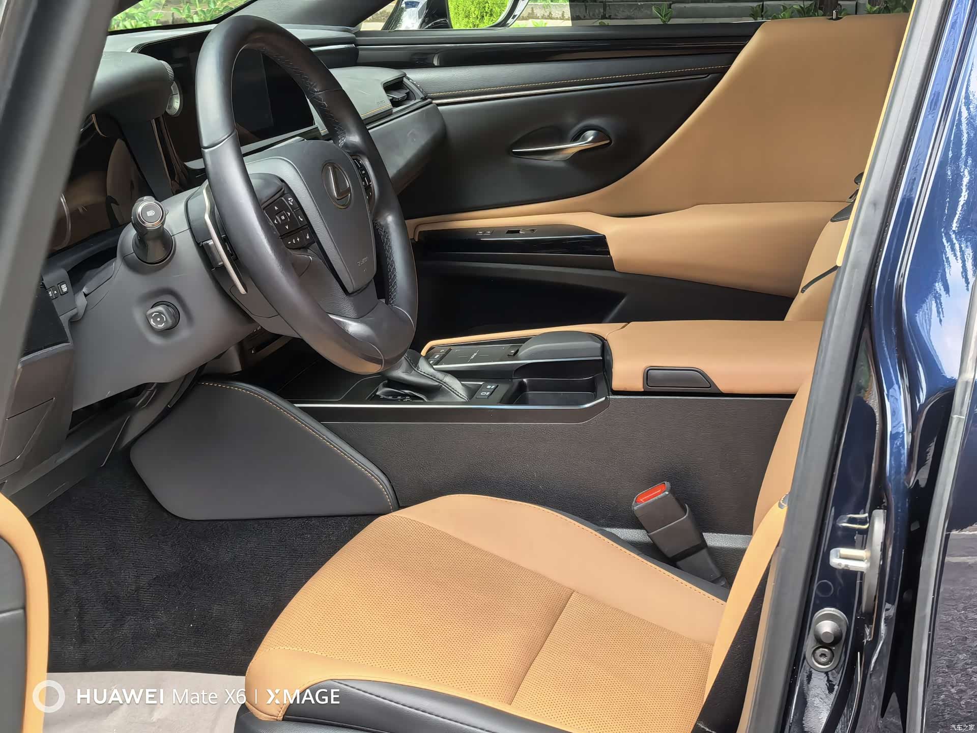 Lexus ES, 2021 16