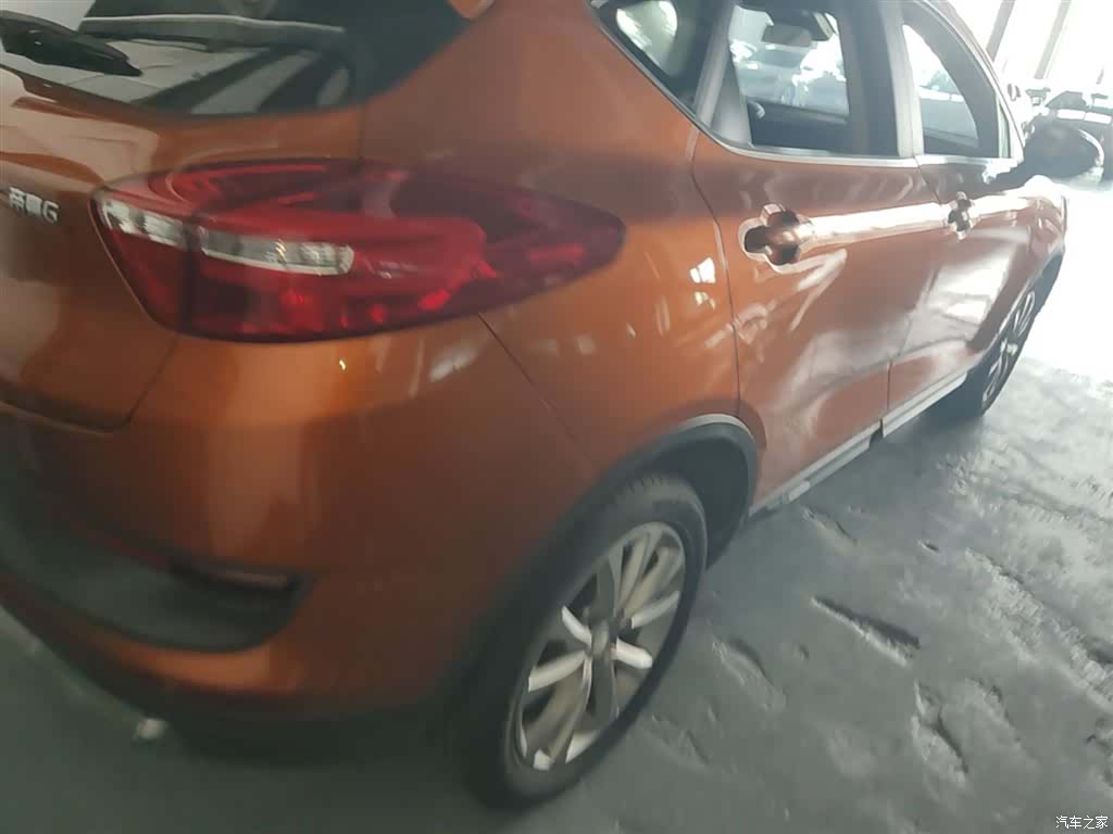Geely Emgrand, 2019 8
