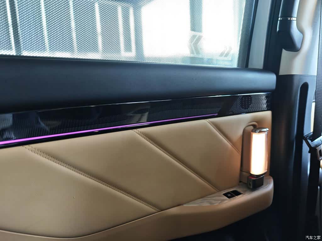Trumpchi E8, 2024 28