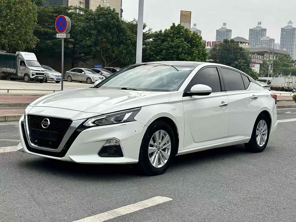 Nissan Teana