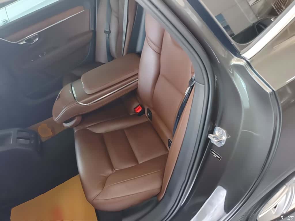 Volvo S90, 2018 17