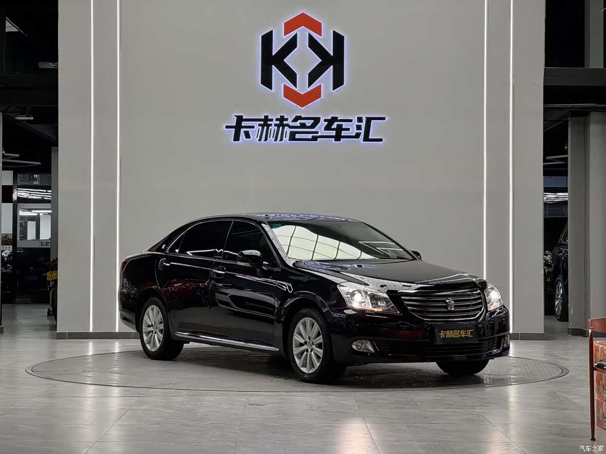 Toyota Crown, 2011 3
