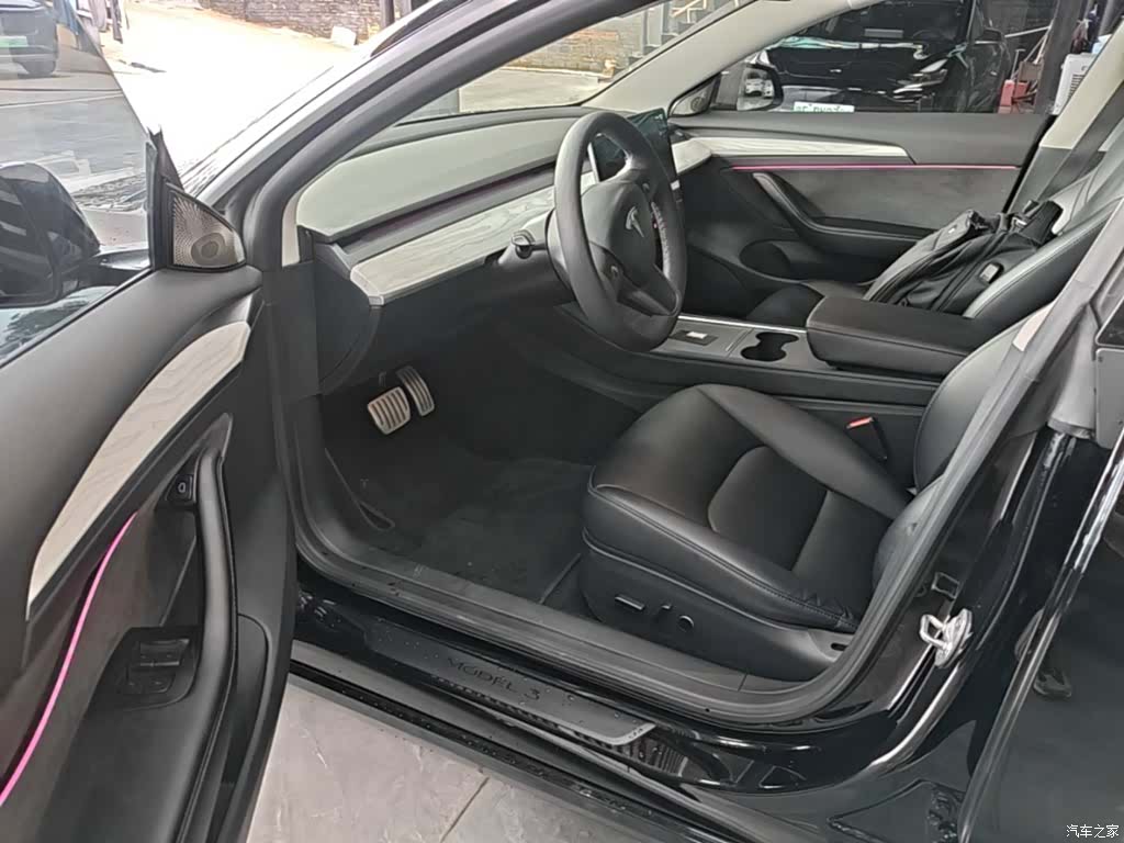 Tesla Model 3, 2022 16