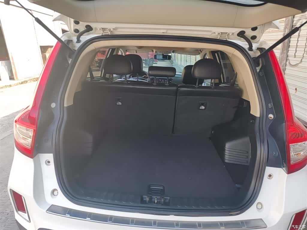 Geely X6, 2016 19