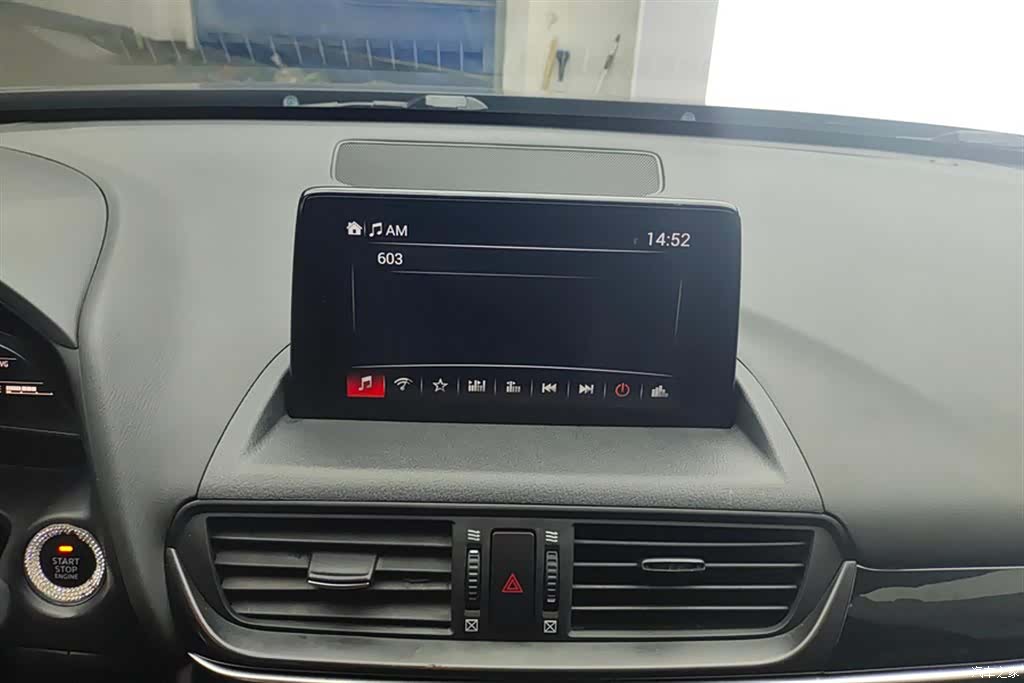 Mazda CX-4, 2021 13