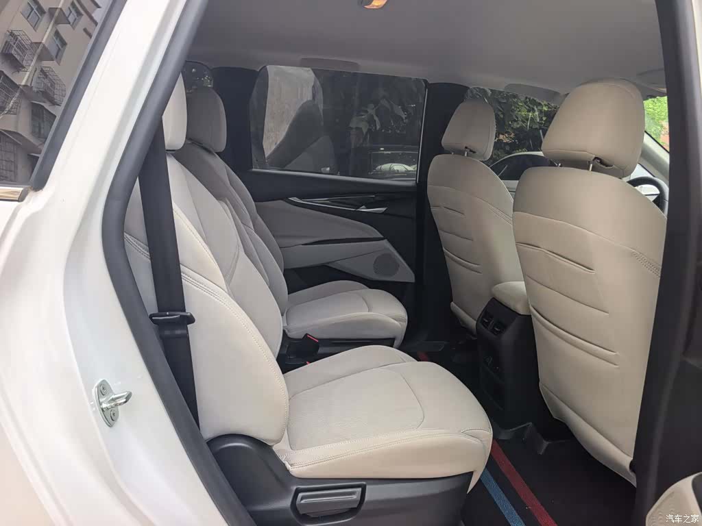 Maxus G50, 2025 18