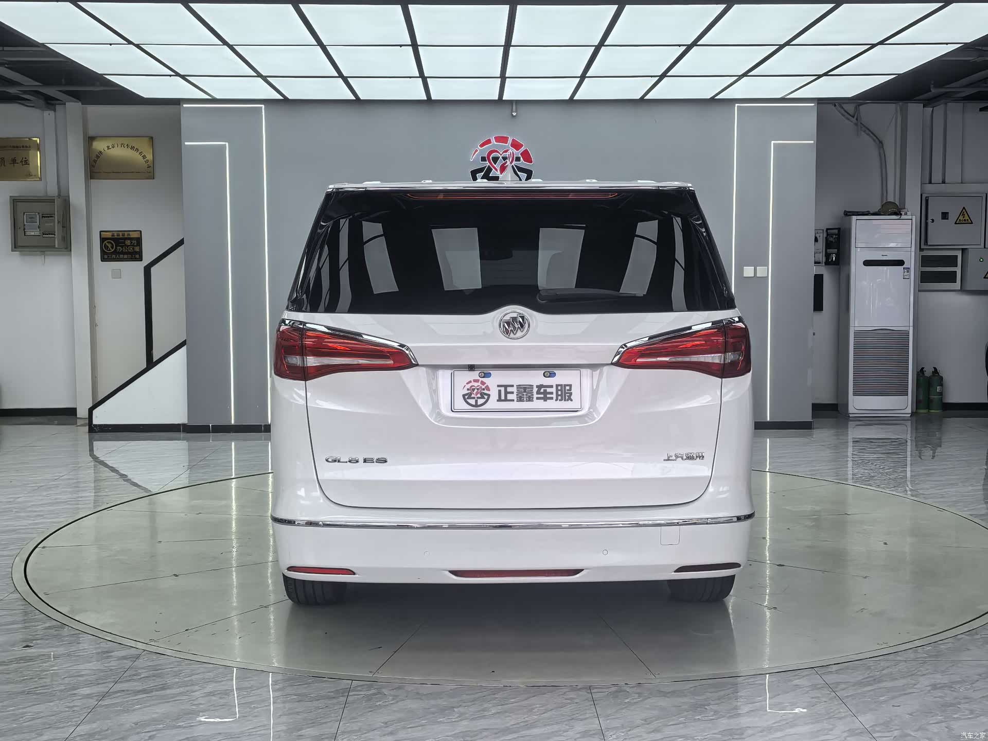 Buick GL8, 2018 16