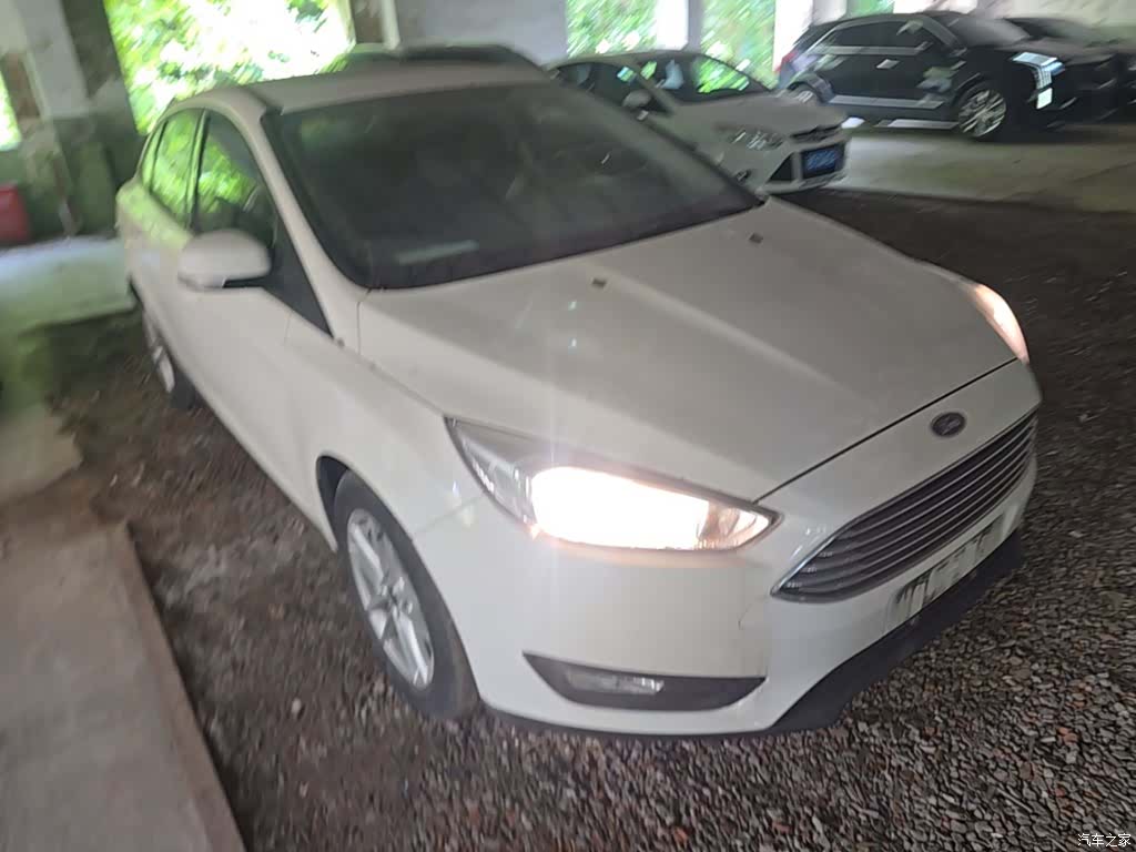 Ford Focus, 2018 4