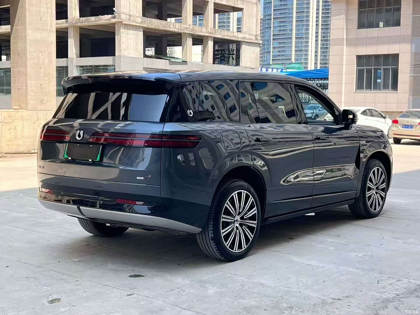 Denza N9, 2025 7