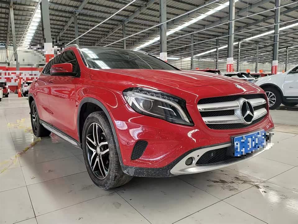 Mercedes-Benz GLA