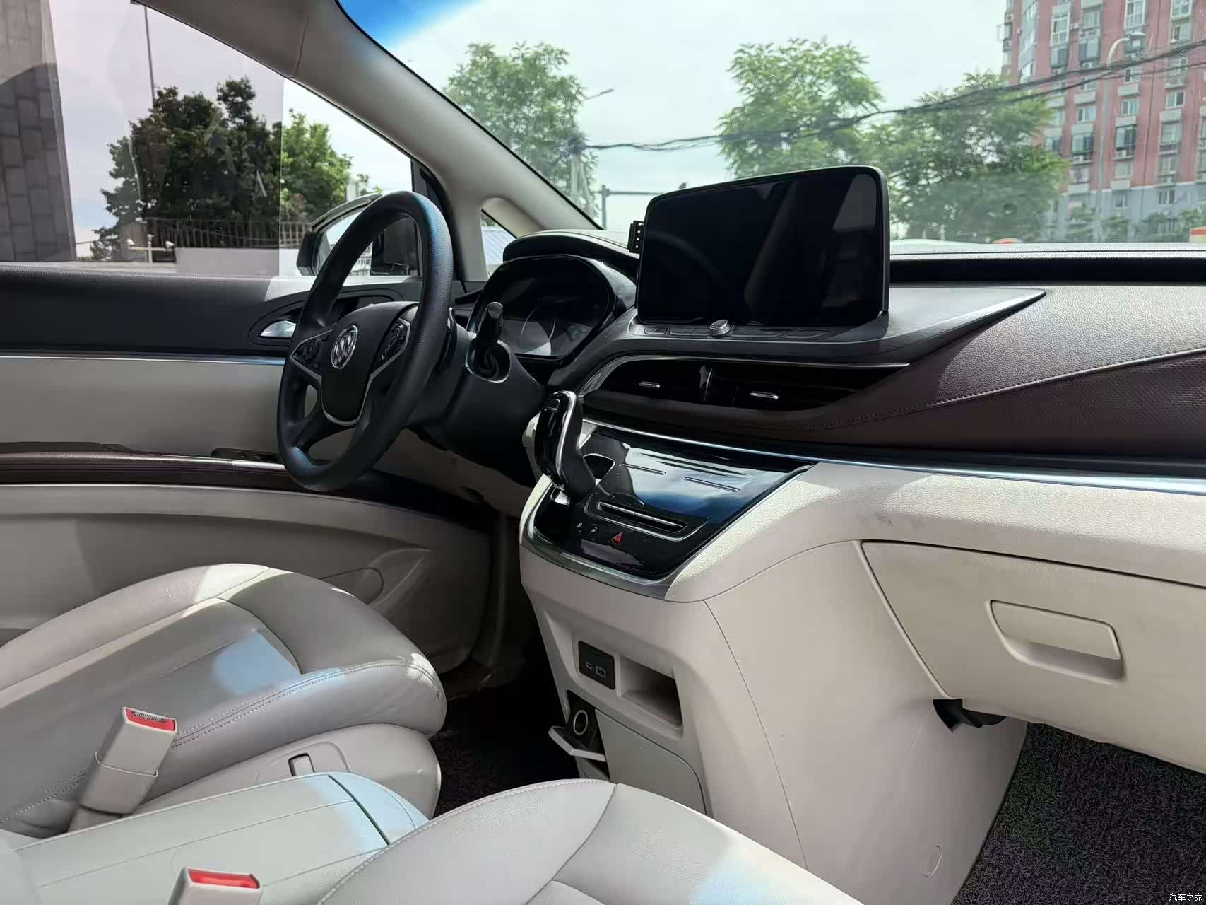 Buick GL8, 2024 18