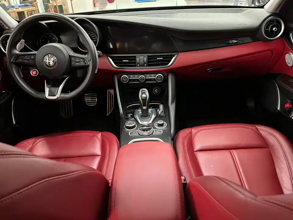 Alfa Romeo Giulia