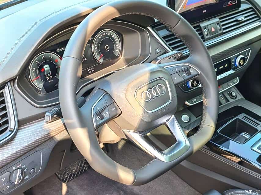 Audi Q5L, 2021 4