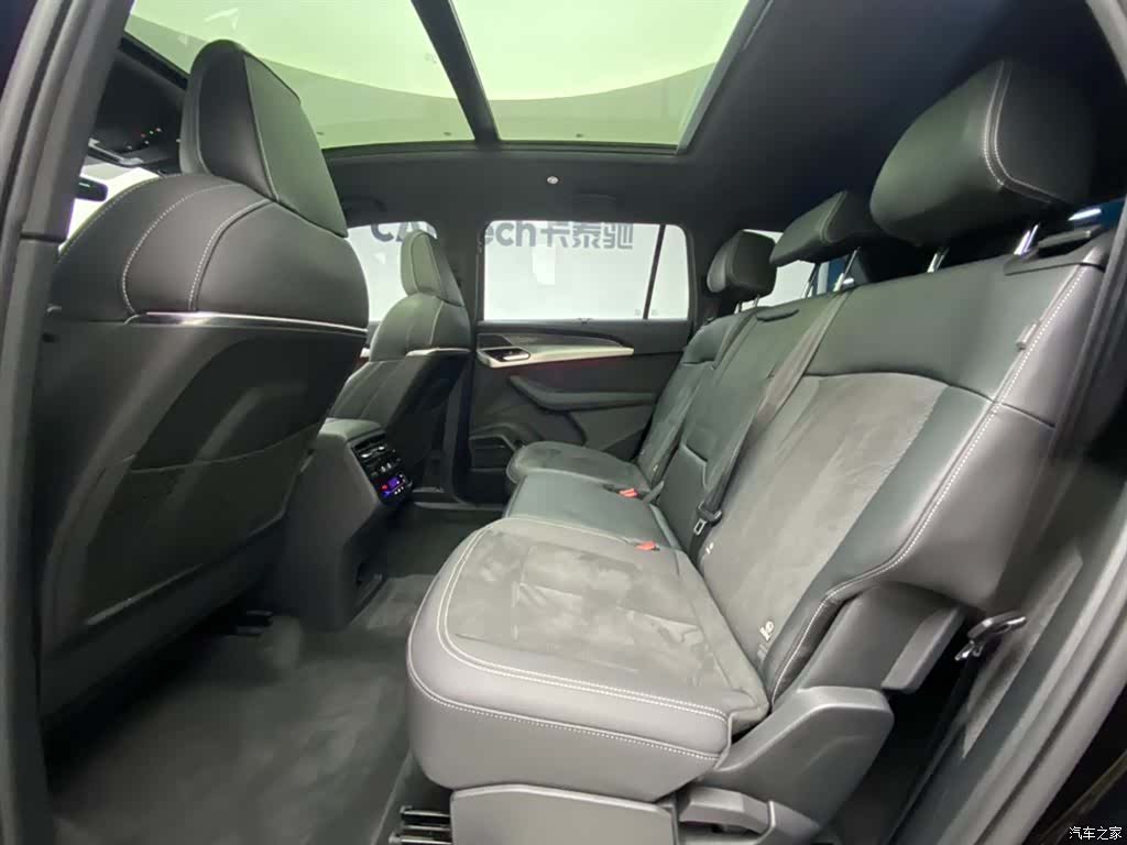 Audi Q6, 2023 27
