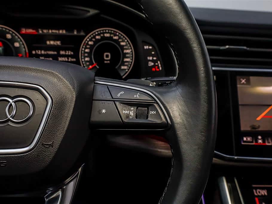 Audi Q8 Audi Q8