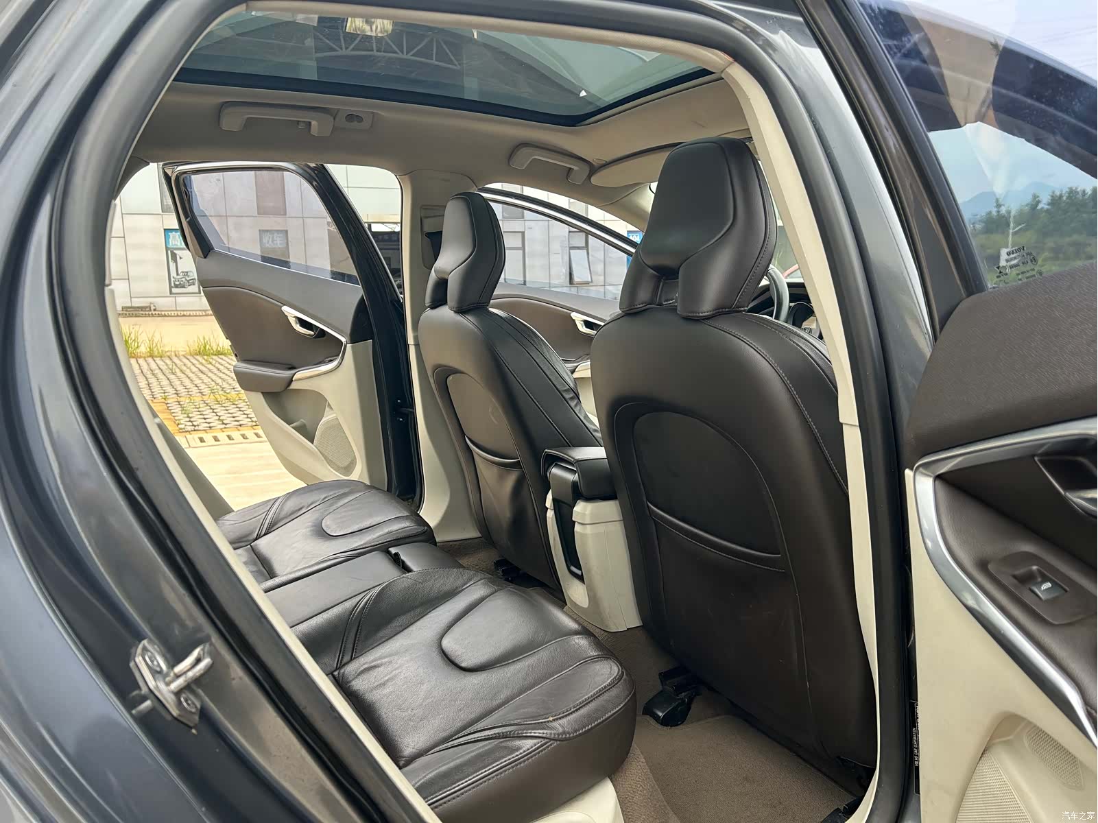 Volvo V40, 2016 8