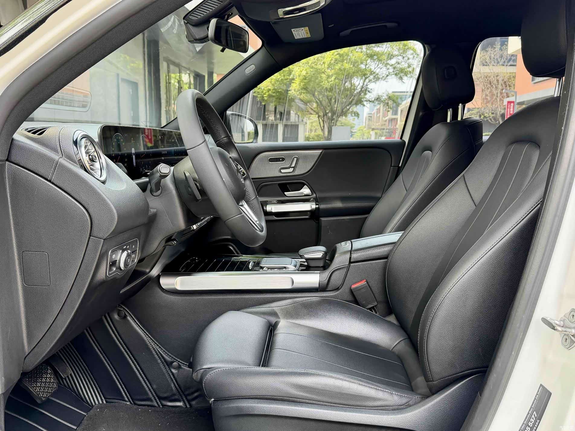 Mercedes-Benz GLB, 2021 все фото