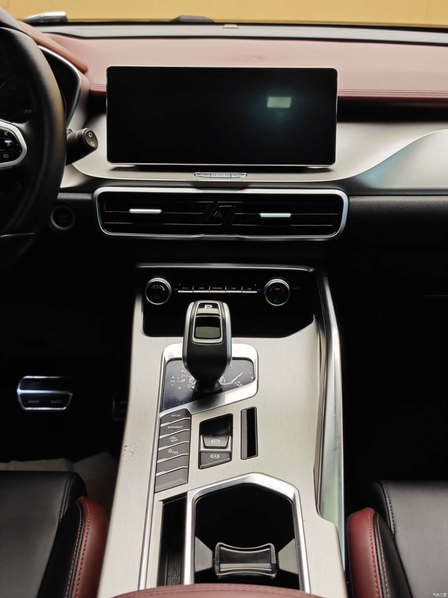 Geely Coolray, 2020 18