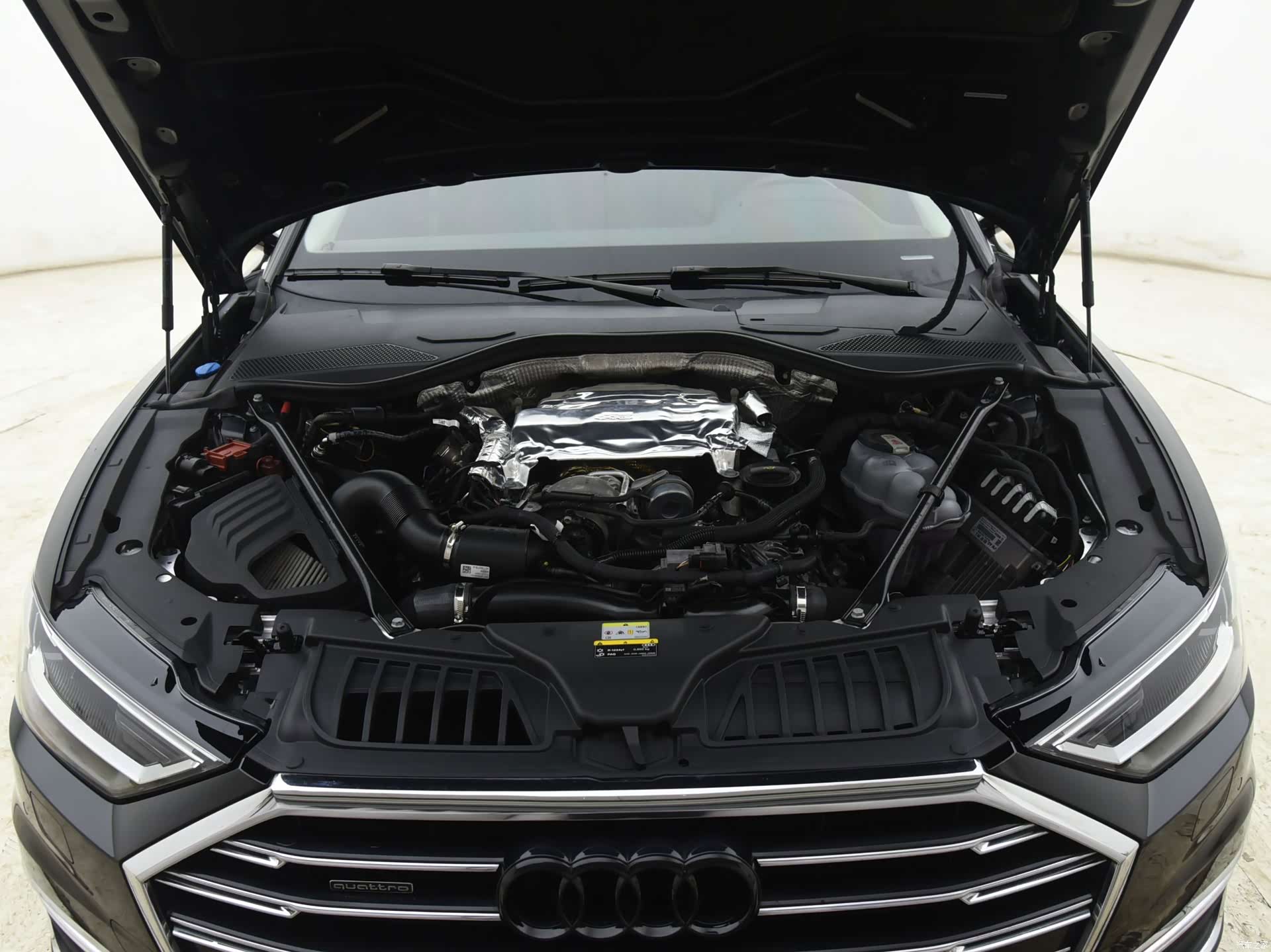 Audi A8L, 2021 10
