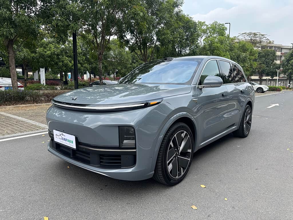 Li Auto L8