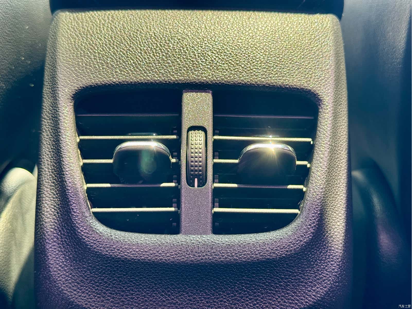 Buick Verano, 2017 13