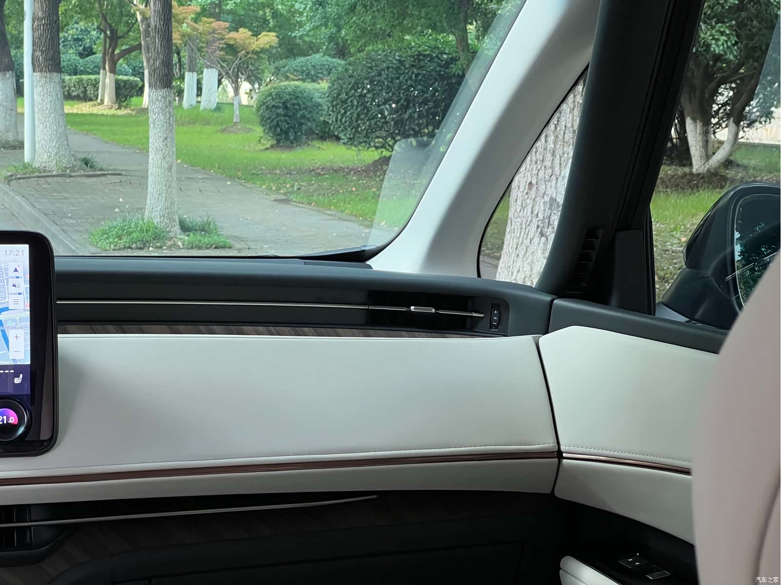 Lexus LM, 2024 22