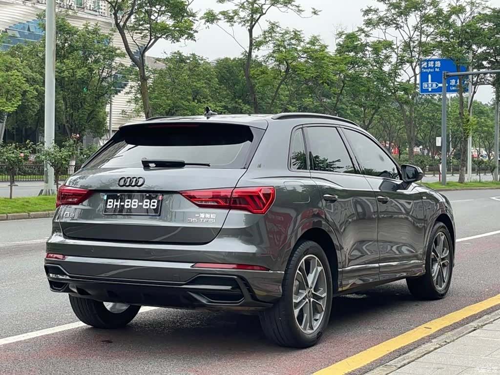 Audi Q3, 2023 4