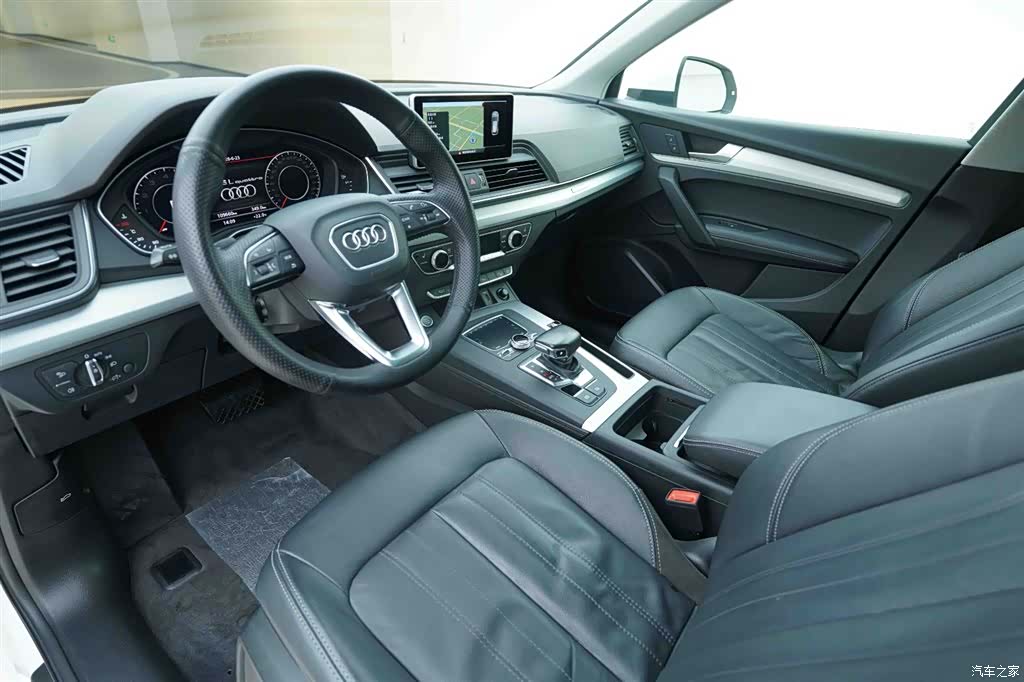 Audi Q5L, 2021 10