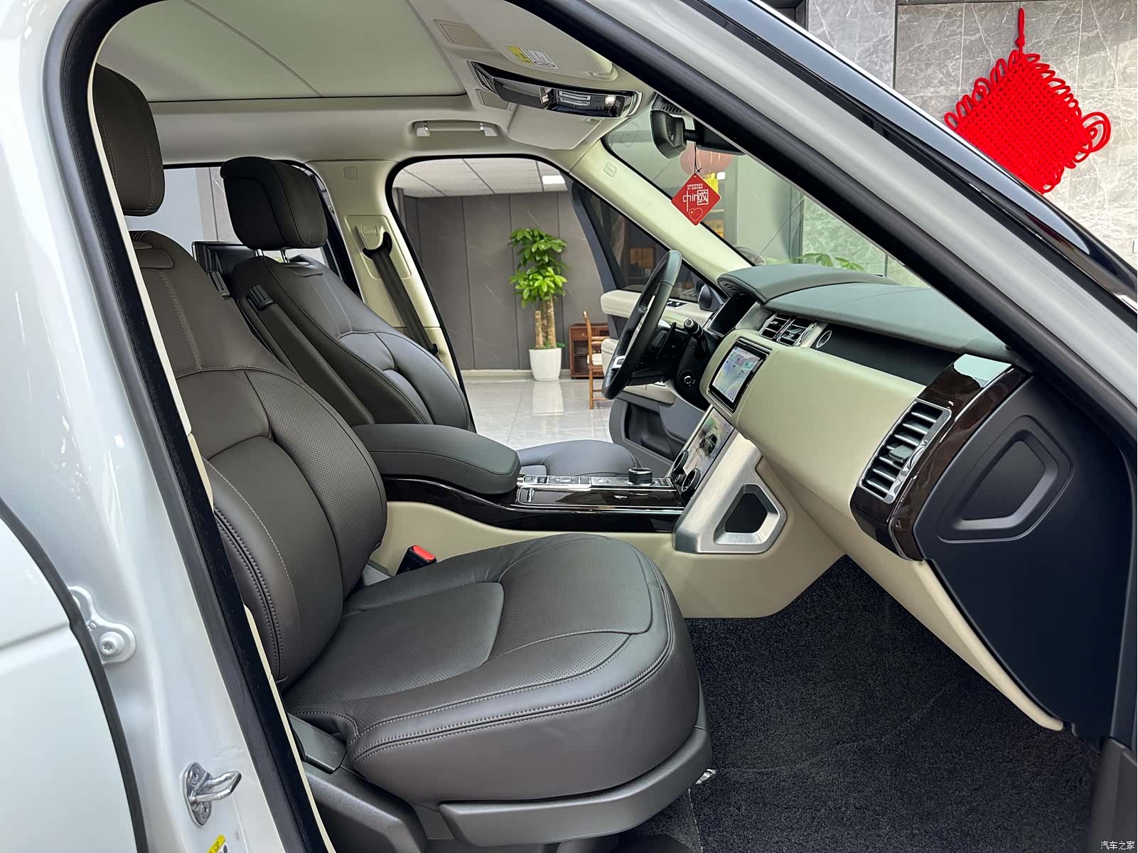 Land Rover Range Rover, 2021 12