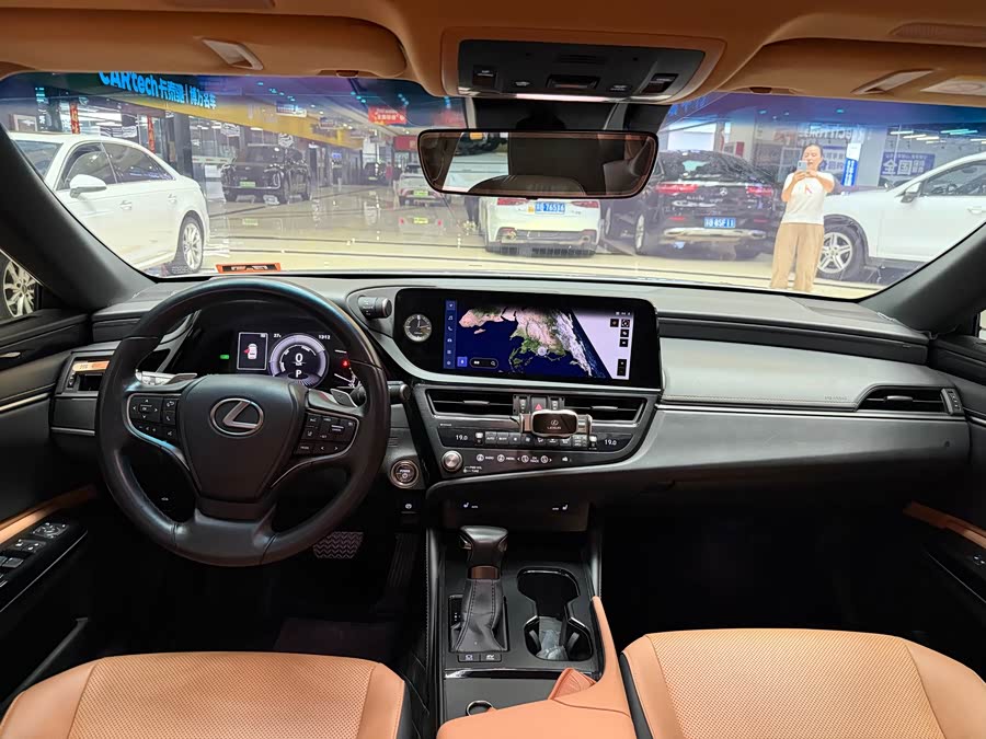 Lexus ES 2024, фото 9