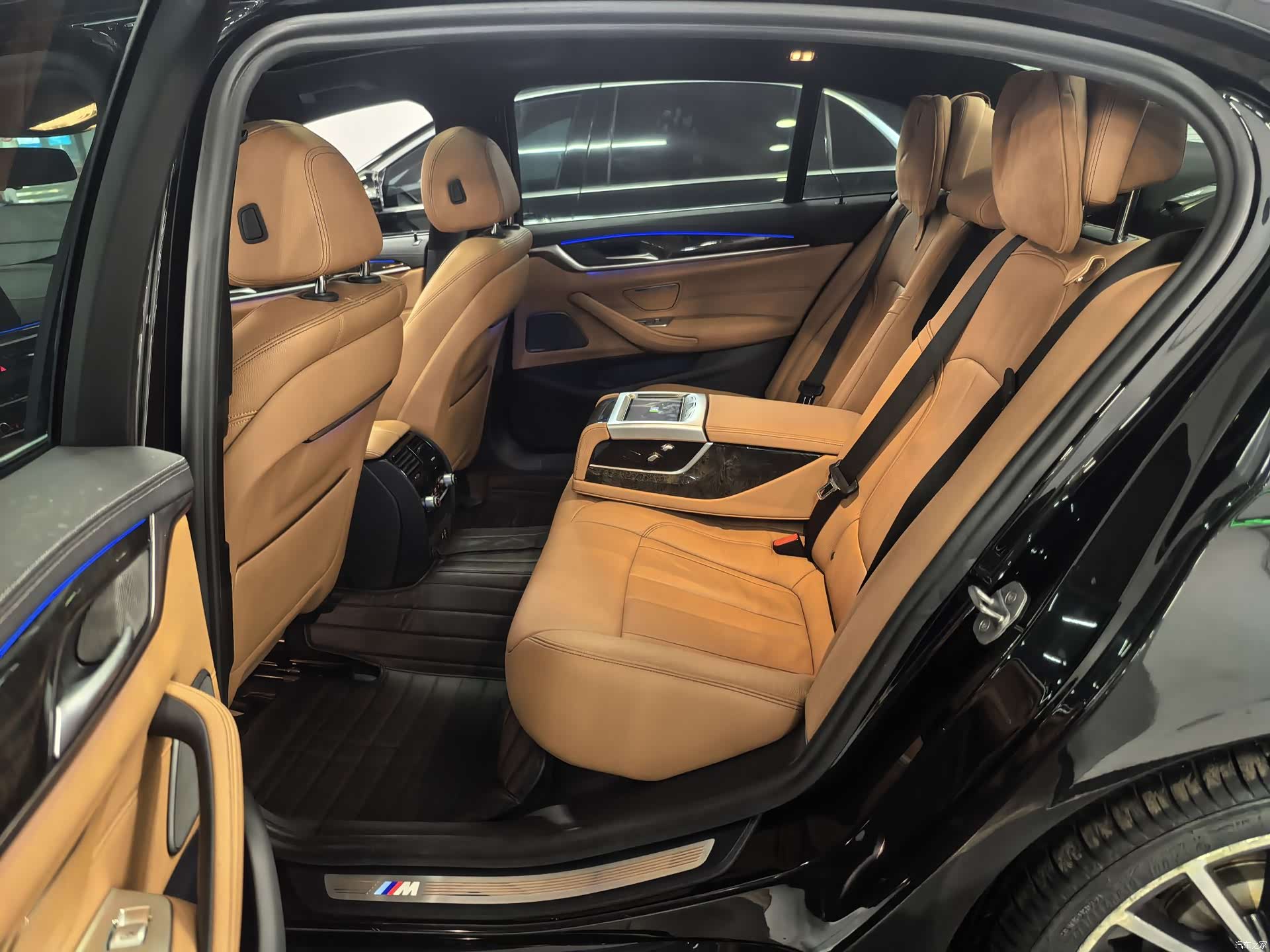 BMW 5 Series, 2020 4