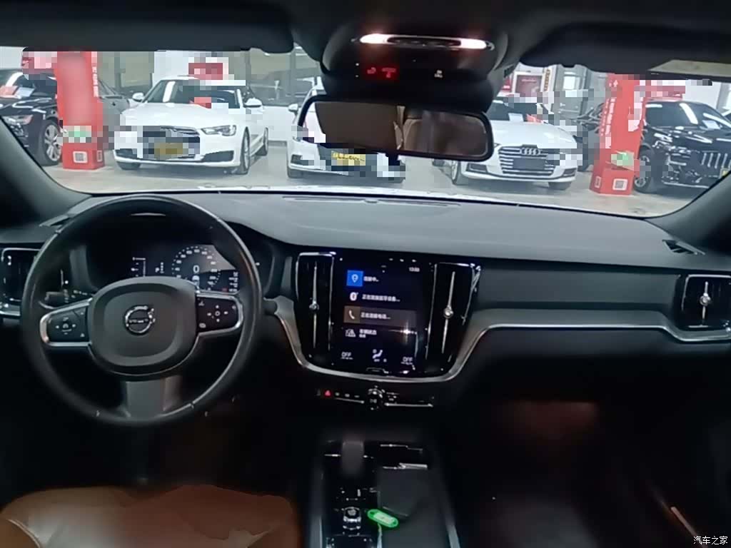 Volvo S60, 2022 10
