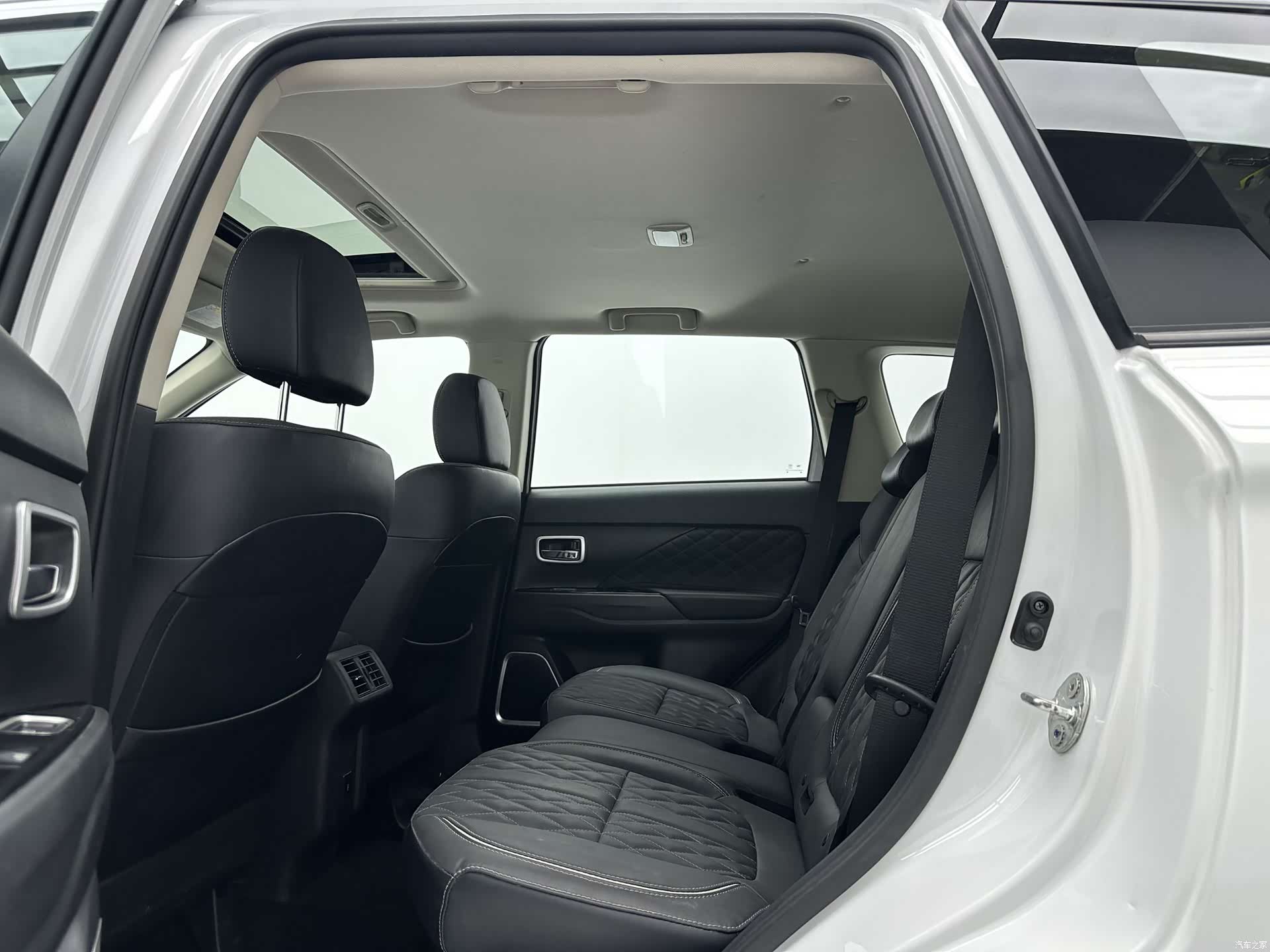 Mitsubishi Outlander, 2022 6