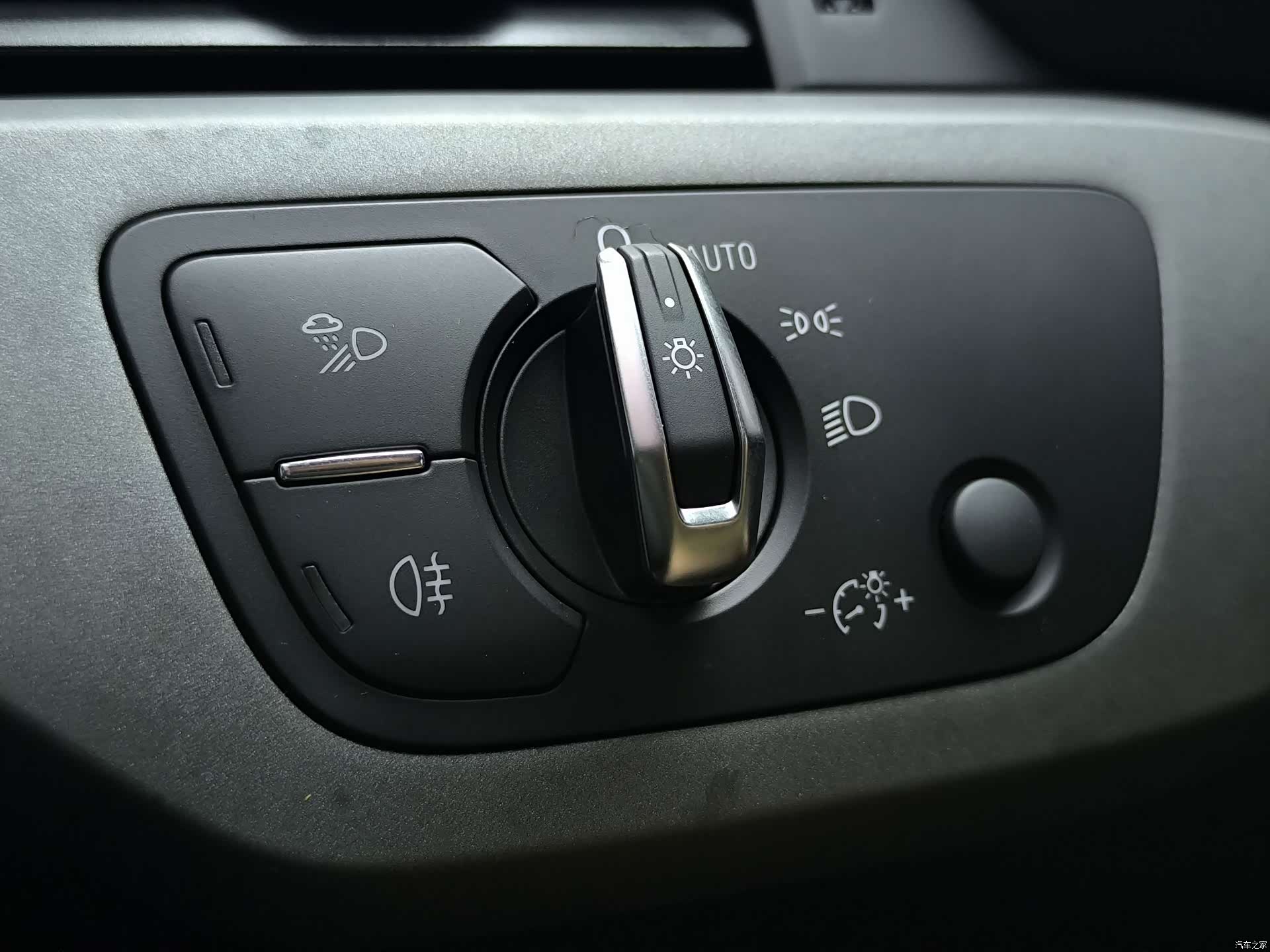 Audi A4L, 2020 12