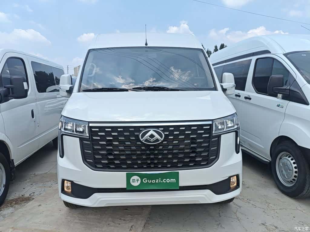 Maxus V80, 2025 3