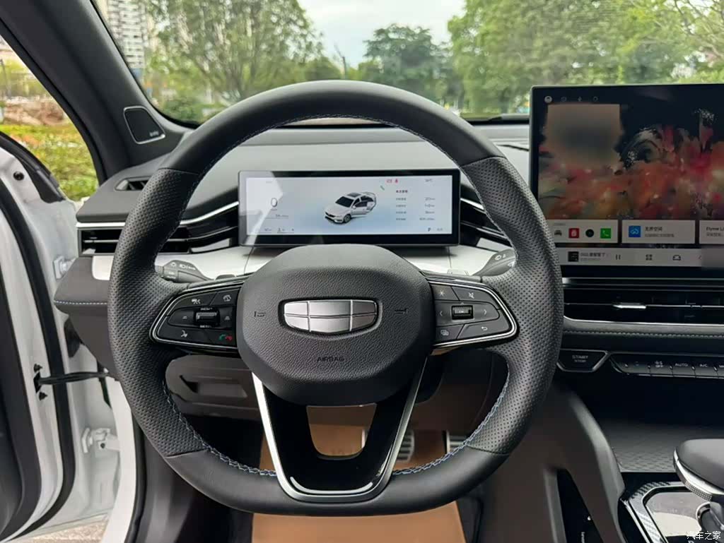 Geely Preface, 2025 9