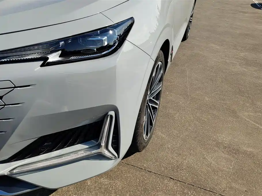 Changan UNI-K Smart iDD