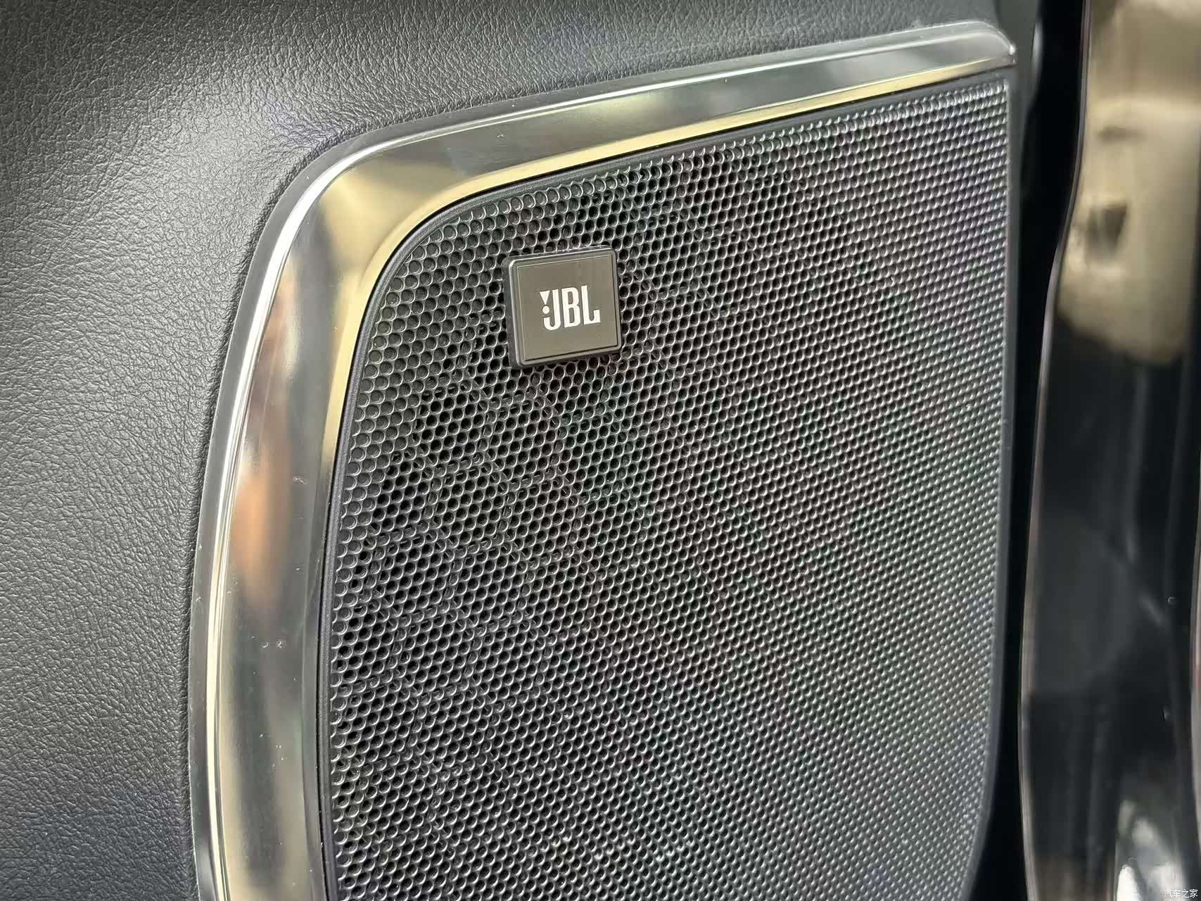 Toyota Alphard, 2020 21