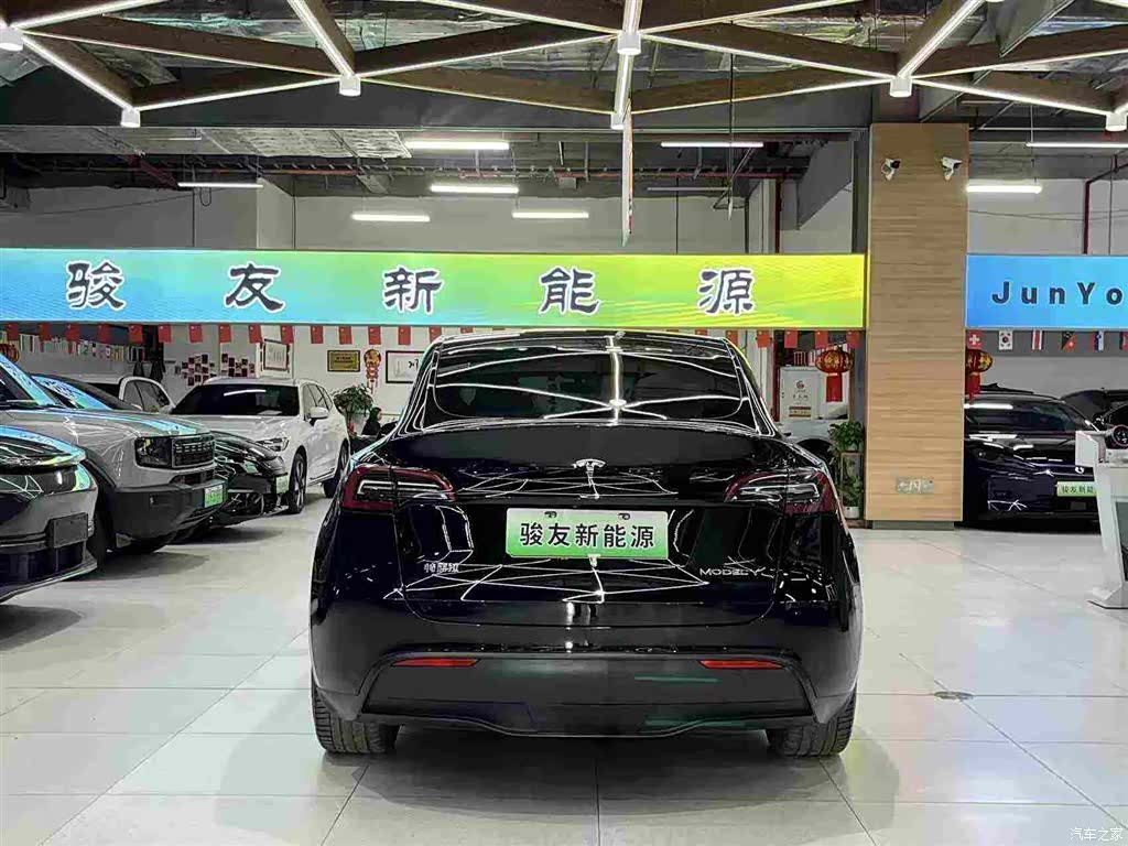 Tesla Model Y, 2022 6