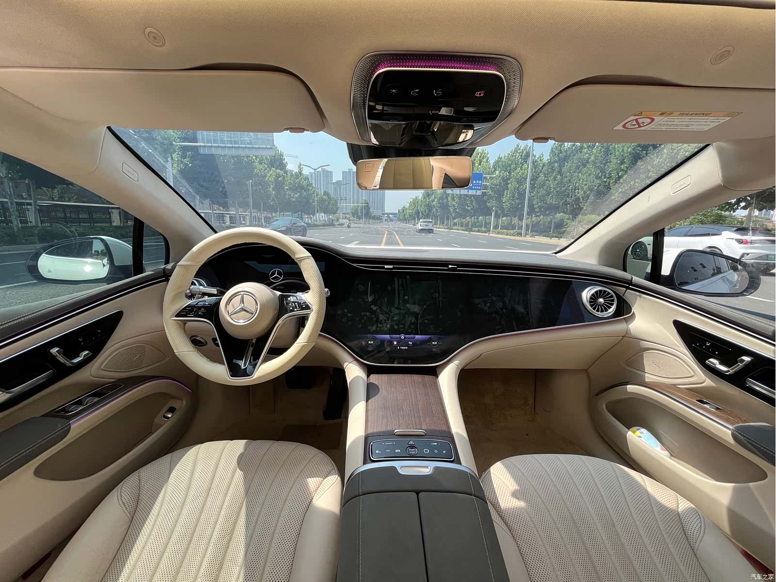 Mercedes-Benz EQS, 2022 6
