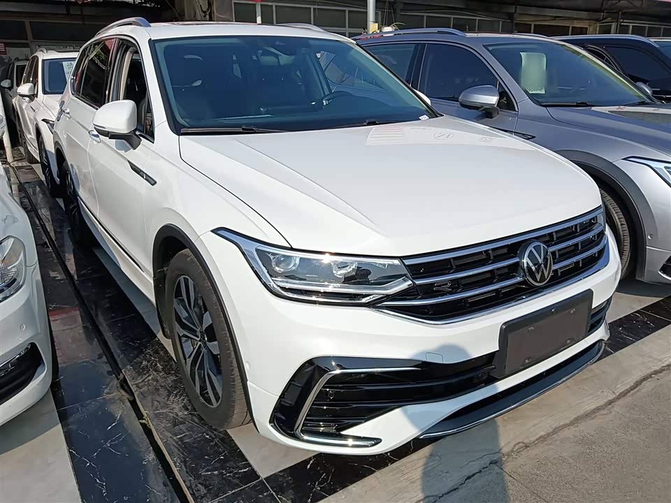 Volkswagen Tiguan L Volkswagen Tiguan L