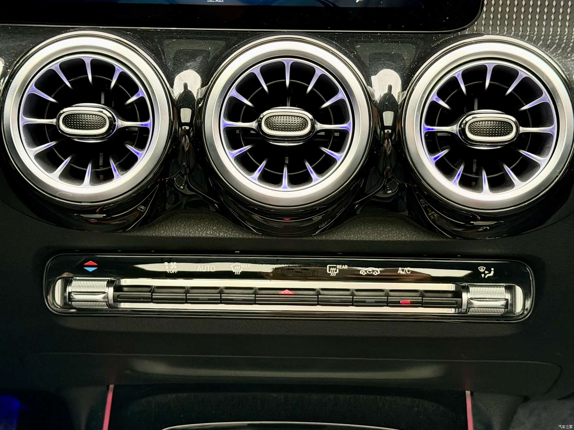 Mercedes-Benz GLB, 2022 9