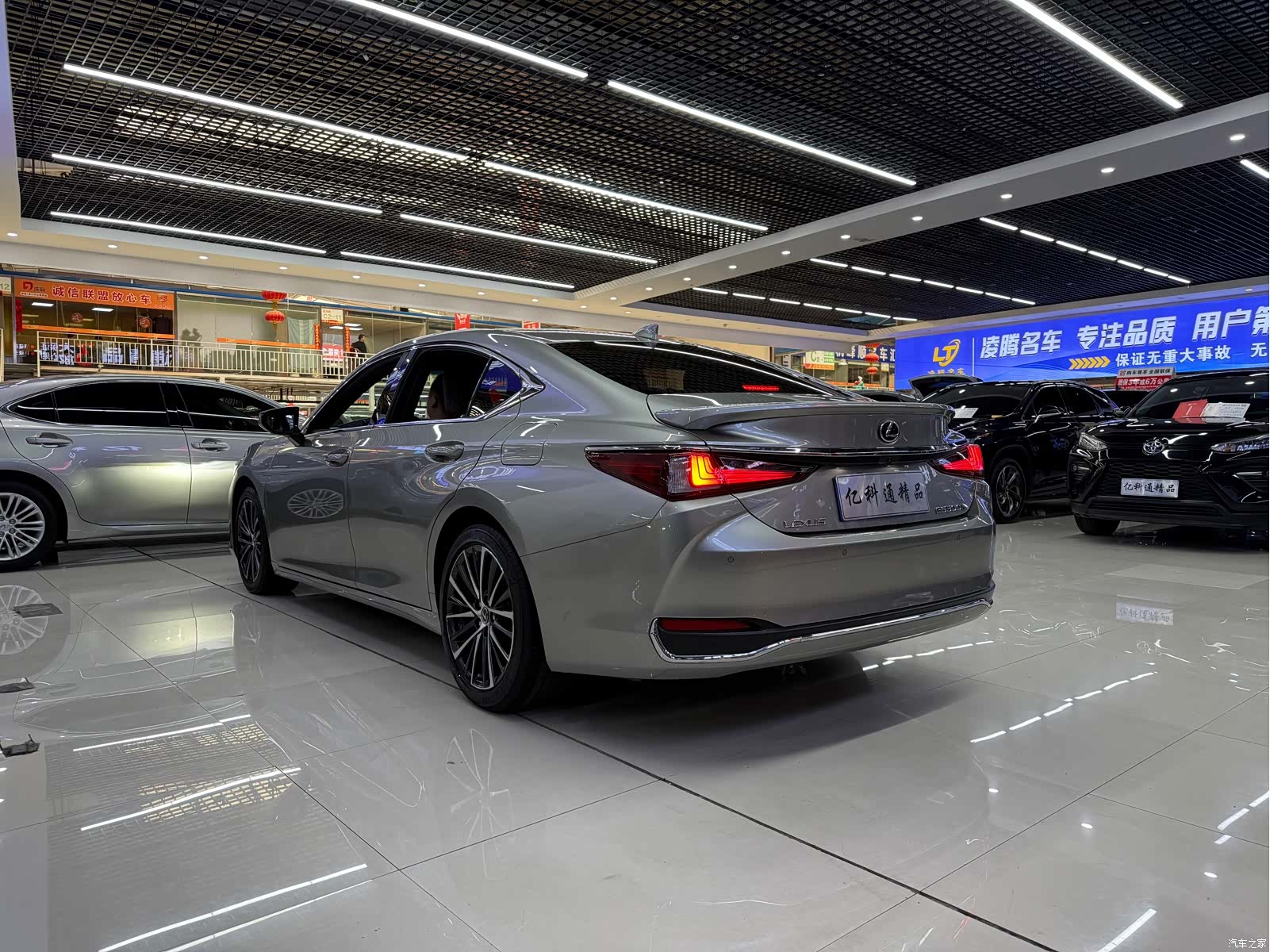 Lexus ES, 2023 6