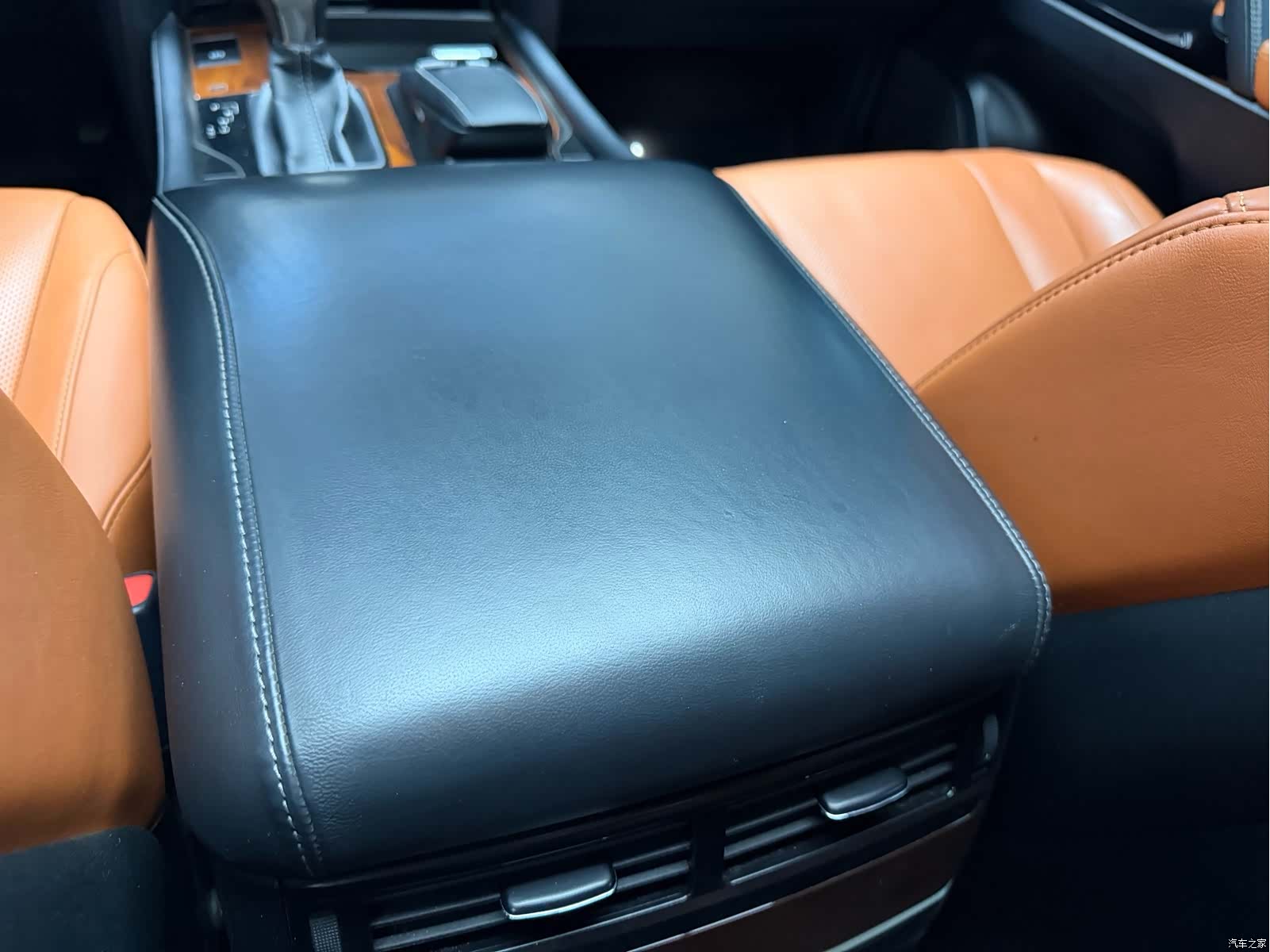 Lexus LX, 2019 20