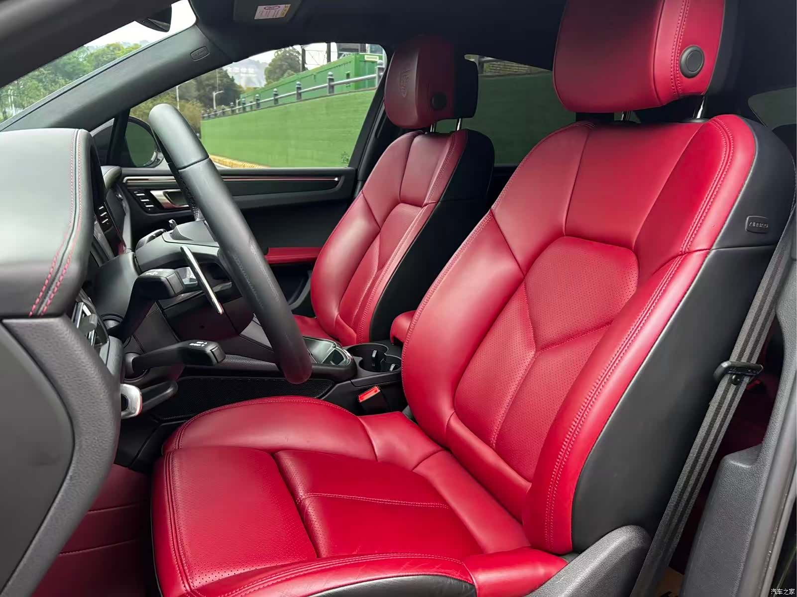 Porsche Macan, 2024 6