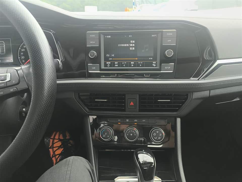 Volkswagen Sagitar Volkswagen Sagitar