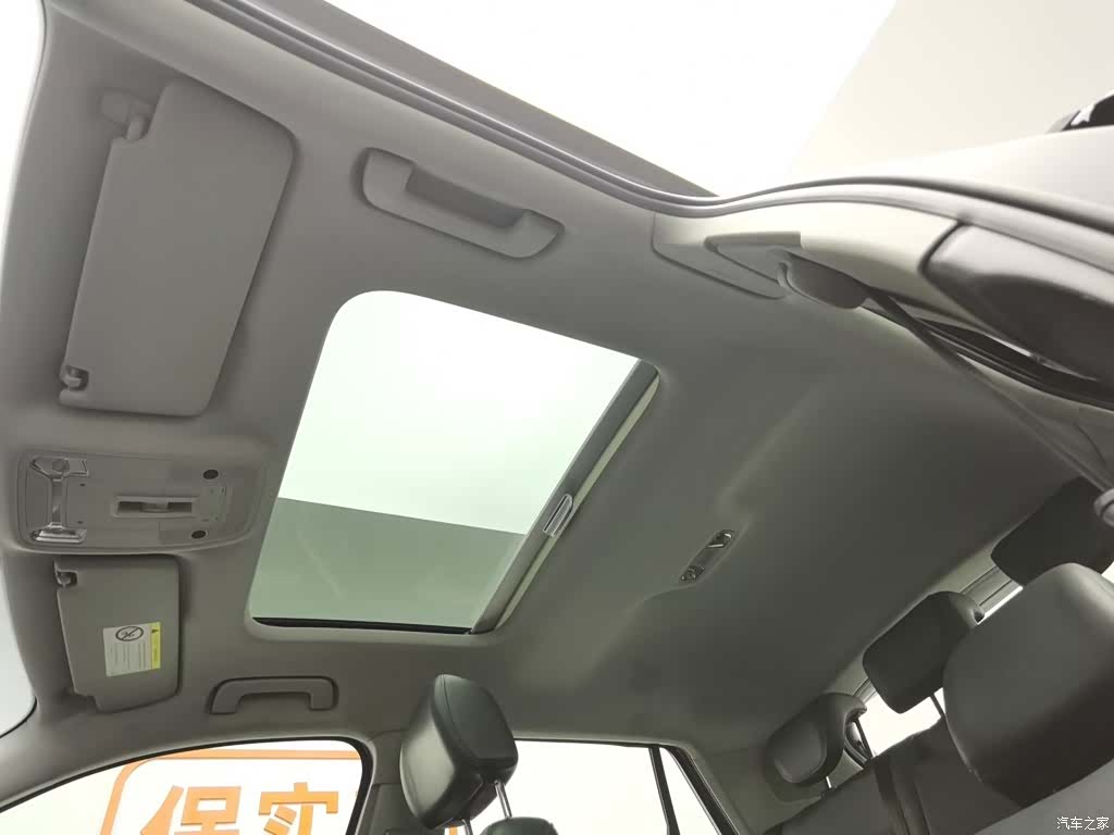 Audi Q2L, 2019 14