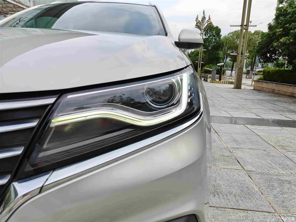 Roewe RX5, 2021 10