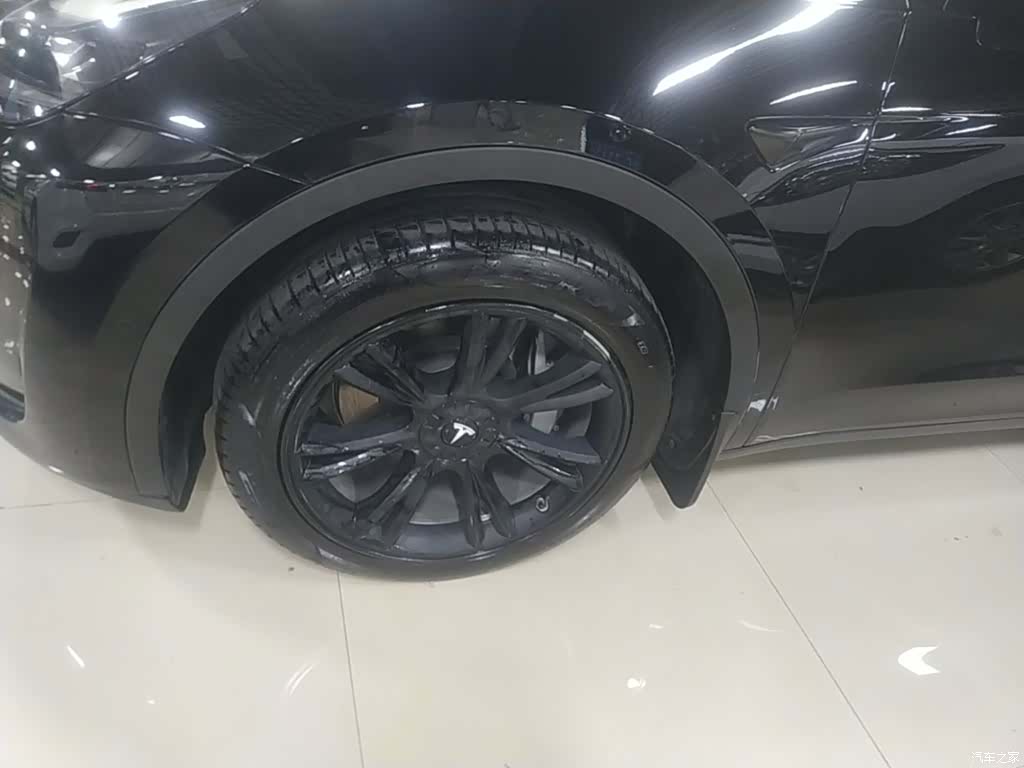 Tesla Model Y, 2022 23